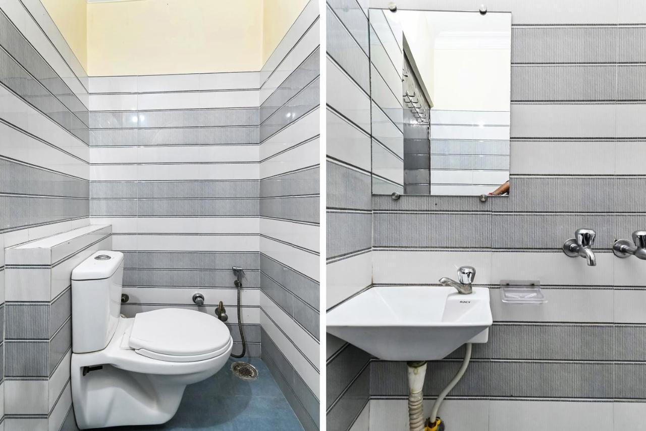 Oyo 49672 Hotel Galaxy Moradabad Eksteriør bilde