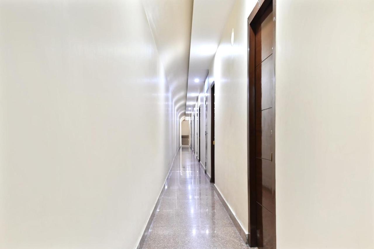 Oyo 49672 Hotel Galaxy Moradabad Eksteriør bilde